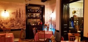 Zarand, restaurant traditional romanesc la Piata Operei din Bucuresti