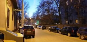 Biserica Precupetii Vechi, cu Trattoria Amore, Templul Soarelui si Moudys Kitchen in jur