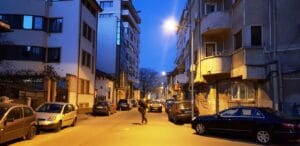 Biserica Precupetii Vechi, cu Trattoria Amore, Templul Soarelui si Moudys Kitchen in jur