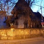 Biserica Precupetii Vechi, cu Trattoria Amore, Templul Soarelui si Moudys Kitchen in jur