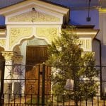 Biserica Precupetii Vechi, cu Trattoria Amore, Templul Soarelui si Moudys Kitchen in jur