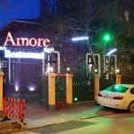 Biserica Precupetii Vechi, cu Trattoria Amore, Templul Soarelui si Moudys Kitchen in jur