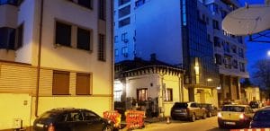 Biserica Precupetii Vechi, cu Trattoria Amore, Templul Soarelui si Moudys Kitchen in jur