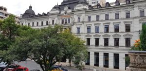 Calea Victoriei la Casa Centrala a Armatei cu Cercul Militar National