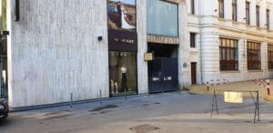 Calea Victoriei la teatrele Majestic si Constantin Tanase, cu hotelul Ramada Majestic