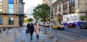 Calea Victoriei la teatrele Majestic si Constantin Tanase, cu hotelul Ramada Majestic