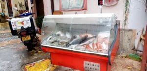 Curtea restaurantului italienesc Belli Siciliani din strada Matasari in Bucuresti