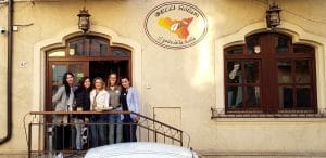 Fetele vesele de la Belli Siciliani, pasticceria siciliana pe strada Matasari in Bucuresti