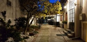 Gradina Moudys Kitchen, restaurant cu specific oriental - sirian, turcesc si armean