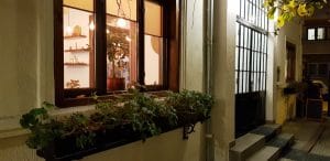 Gradina Moudys Kitchen, restaurant cu specific oriental - sirian, turcesc si armean