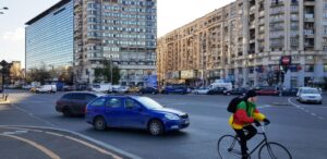 Piata Victoriei si Lascar Catargiu, cu Trattoria Buongiorno si High Life Bistro