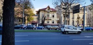 Piata Victoriei si Lascar Catargiu, cu Trattoria Buongiorno si High Life Bistro