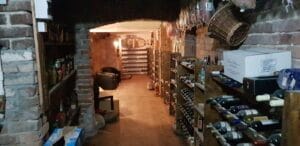 Pivnita restaurantului italienesc Belli Siciliani din strada Matasari in Bucuresti