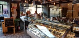 Puro & Bio - Gelato Frutta, cofetarie cafenea boema in Ion Campineanu