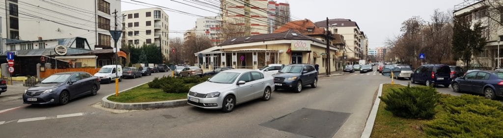 Strada Clucerului, cu restaurantele Beirut, Olio si Jadoo Garden
