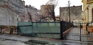 Strada Jean Louis Calderon, cu Trattoria Zucca si restaurantul Mesogios