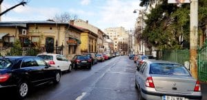 Strada Jean Louis Calderon, cu Trattoria Zucca si restaurantul Mesogios