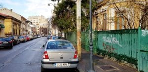 Strada Jean Louis Calderon, cu Trattoria Zucca si restaurantul Mesogios