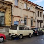 Strada Jean Louis Calderon, cu Trattoria Zucca si restaurantul Mesogios