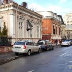 Strada Jean Louis Calderon, cu Trattoria Zucca si restaurantul Mesogios