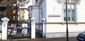 Strada Jean Louis Calderon, cu Trattoria Zucca si restaurantul Mesogios