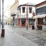 Strada Lipscani din Bucuresti, cu The Ace si alte restaurante
