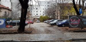 Strada Mihail Eminescu, la intersectia cu Viitorului, cu restaurantul Blue Margarita