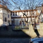 Strada Sandu Aldea, cu restaurantul libanez Coin Vert