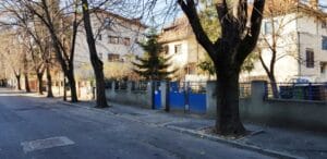 Strada Sandu Aldea, cu restaurantul libanez Coin Vert