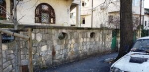 Strada Sandu Aldea, cu restaurantul libanez Coin Vert