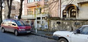 Strada Sandu Aldea, cu restaurantul libanez Coin Vert