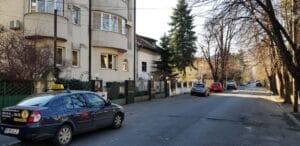 Strada Sandu Aldea, cu restaurantul libanez Coin Vert