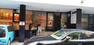 Strada Vaselor, cu restaurantele Sky Bistro si Peking Duck