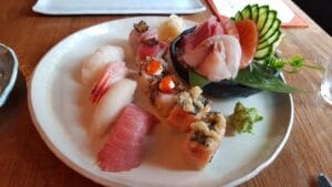 Restaurant de sushi si bucatarie orientala