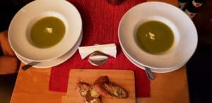 The Wine Bistro Vinexpert Piata Victoriei, wineshop si bistrou in Bucuresti