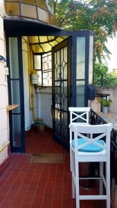 Therapy Bistro, cafenea boema la Moxa in Bucuresti