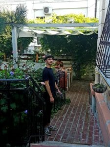 Therapy Bistro, cafenea boema la Moxa in Bucuresti