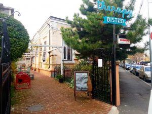 Therapy, bistro, in zona Calea Victoriei, strada Moxa