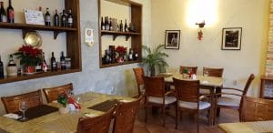 Trattoria Il Mulino, restaurant cu bucatarie traditionala italiana langa Manastirea Radu Voda