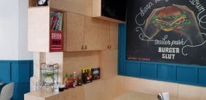 Burger Van Home, bistrou de coaste, salate si hamburgeri la Piata Rosetti