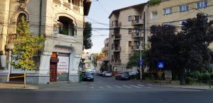 Calea Calarasilor la Mantuleasa cu clubul El Grande Comandante