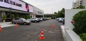 Calea Vacaresti si Promenada Mall pe la restaurantul Flying Pig