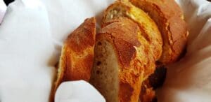 La Taifas, bistrou cu bucatarie urbana pe strada Gheorghe Manu in Bucuresti