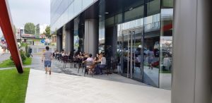 Promenada Mall, cu Japanos, Joy, Cafe de Fleurs in jur