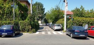 Strada Margelelor din Militari in zona restaurantului romanesc Cocosu Rosu