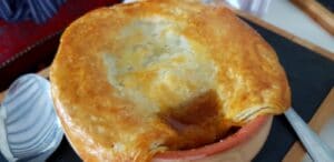 Trei, restaurant cu buctarie internationala pe Calea Calarasilor in Bucuresti