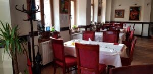 Trei, restaurant cu buctarie internationala pe Calea Calarasilor in Bucuresti