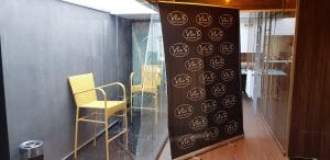 Vu's Rooftop, restaurant panoramic la Piata Unirii pe malul Dambovitei