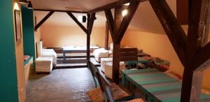 Lente Arcului, cafenea boema cu mansarda in strada Arcului din Bucuresti