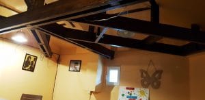 Lente Arcului, cafenea boema cu mansarda in strada Arcului din Bucuresti